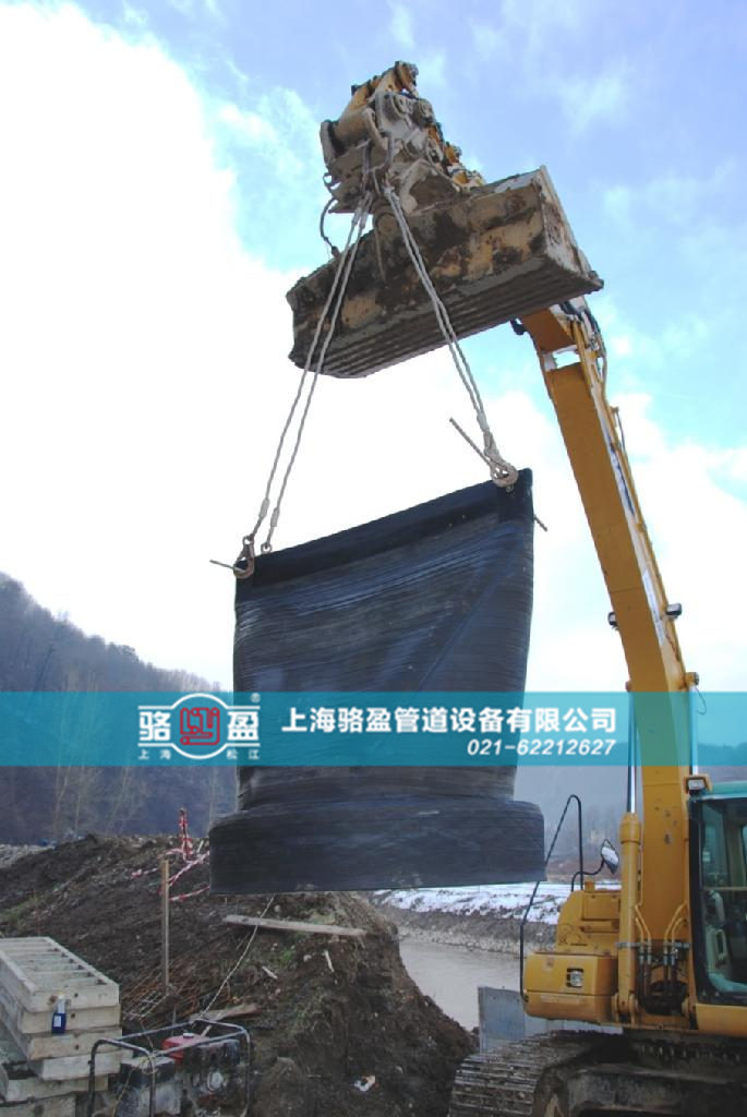 大口徑橡膠法蘭式<a href=http://m.xajinch.com/ target=_blank class=infotextkey><a href=http://m.xajinch.com target=_blank class=infotextkey>鴨嘴閥</a></a>安裝圖