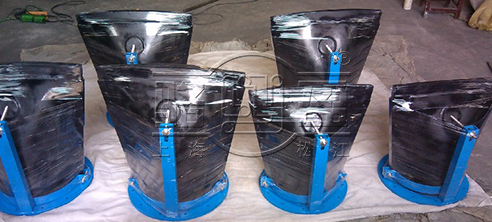 一組<a href=http://m.xajinch.com/ target=_blank class=infotextkey><a href=http://m.xajinch.com target=_blank class=infotextkey>鴨嘴閥</a></a>等待發(fā)貨