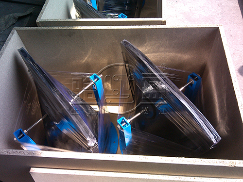 赤峰市喀喇沁旗<a href=http://m.xajinch.com/ target=_blank class=infotextkey><a href=http://m.xajinch.com target=_blank class=infotextkey>鴨嘴閥</a></a>裝箱