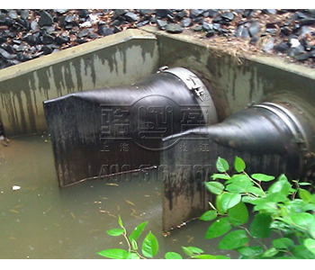 呼倫貝爾市額爾古納市<a href=http://m.xajinch.com/ target=_blank class=infotextkey><a href=http://m.xajinch.com target=_blank class=infotextkey>鴨嘴閥</a></a>在河道中的使用